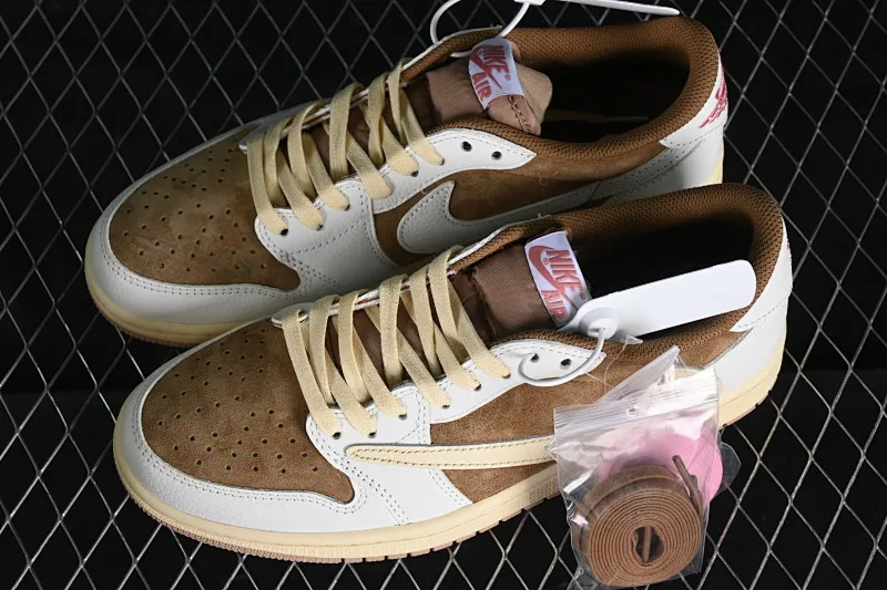 All categories Air Jordan Jordan series basketball shoes Air Jordan 1 Low Travis Scott x Air Jordan 1 Low OG AJ1 Joe 1 undercut low DM7866-106